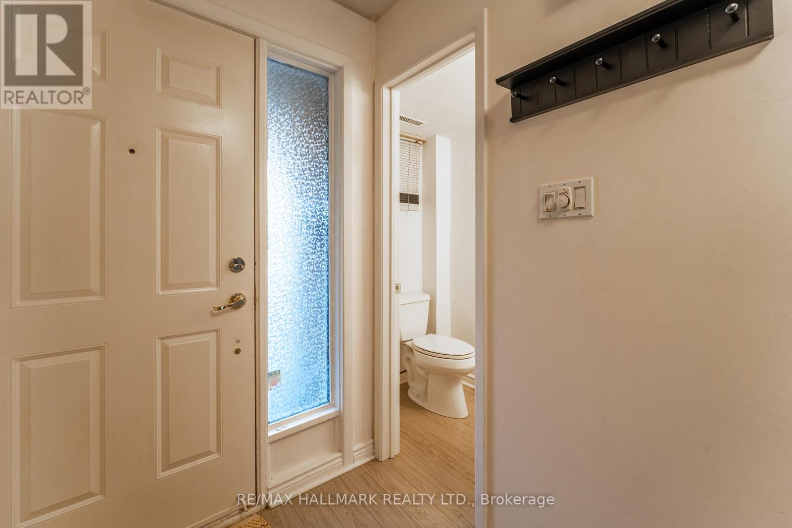 60 Bards Walkway, Toronto (Pleasant View), Ontario  M2J 4T9 - Photo 5 - C12212729