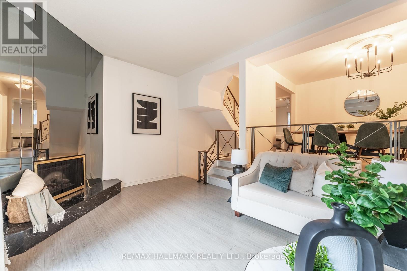 60 Bards Walkway, Toronto (Pleasant View), Ontario  M2J 4T9 - Photo 8 - C12212729