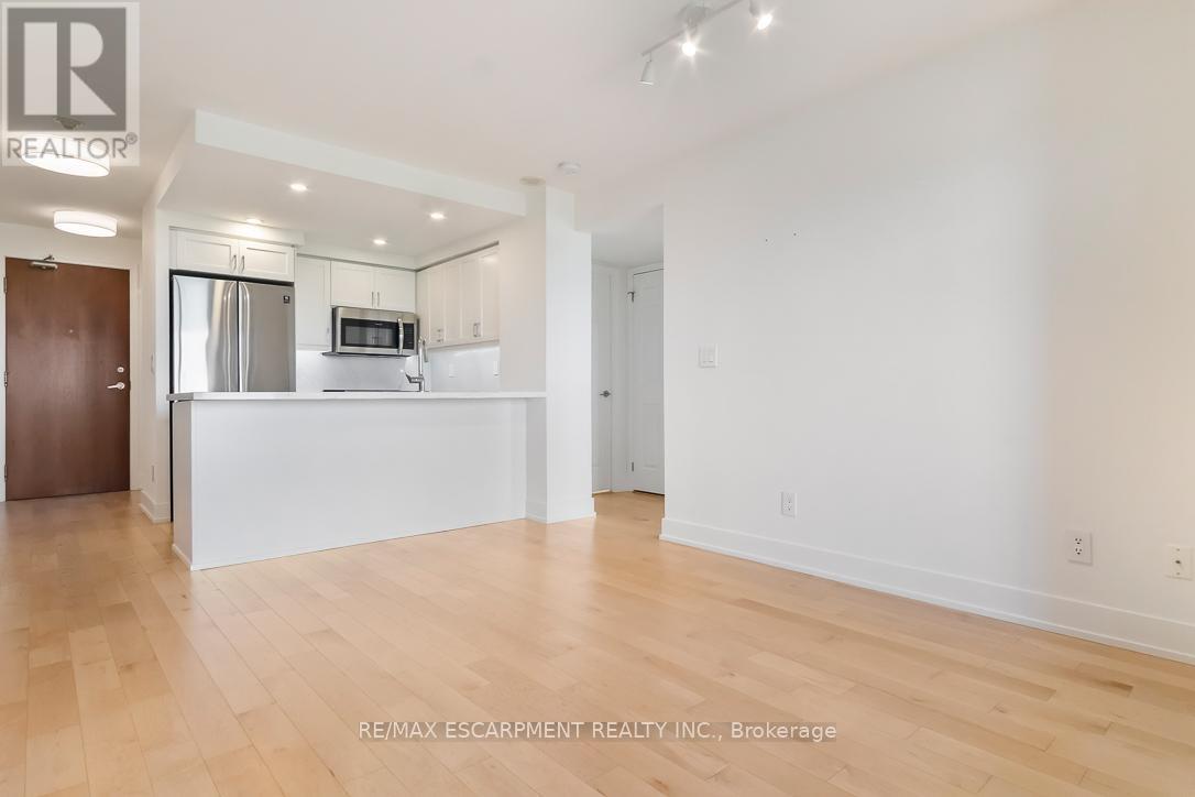 1701 - 18 Kenaston Gardens, Toronto (Bayview Village), Ontario  M2K 3C7 - Photo 16 - C12212742