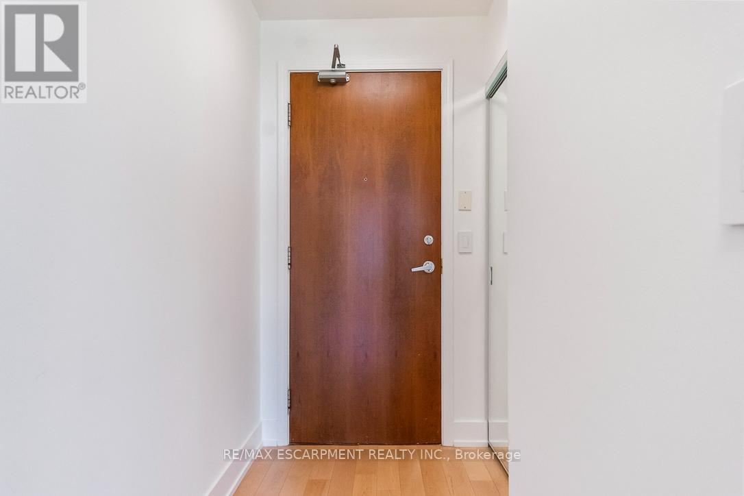 1701 - 18 Kenaston Gardens, Toronto (Bayview Village), Ontario  M2K 3C7 - Photo 4 - C12212742