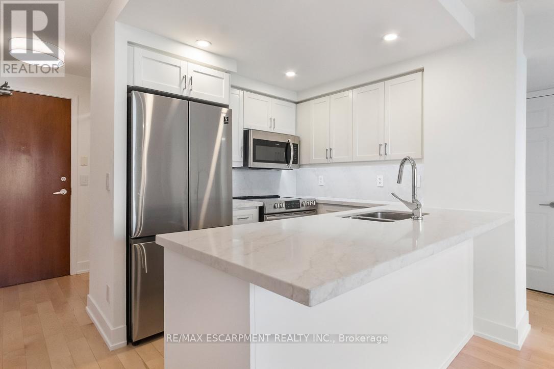 1701 - 18 Kenaston Gardens, Toronto (Bayview Village), Ontario  M2K 3C7 - Photo 5 - C12212742