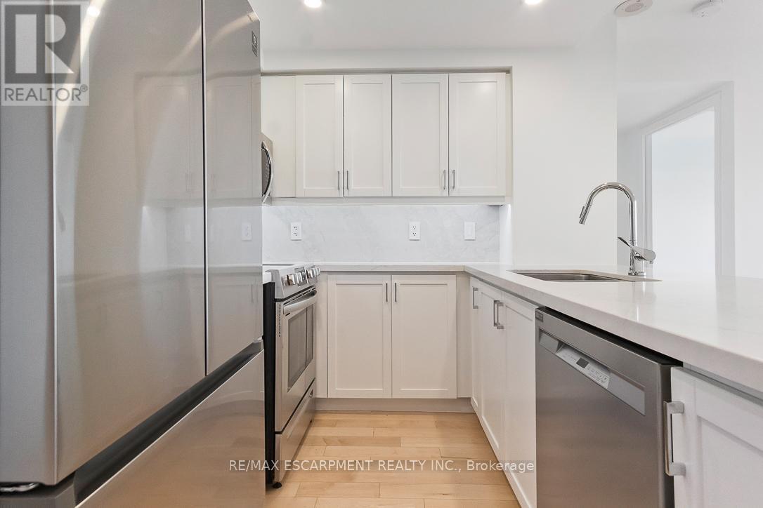 1701 - 18 Kenaston Gardens, Toronto (Bayview Village), Ontario  M2K 3C7 - Photo 6 - C12212742
