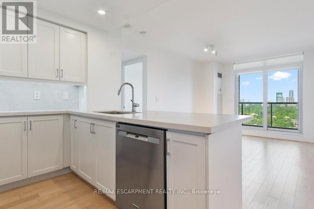 1701 - 18 Kenaston Gardens, Toronto (Bayview Village), Ontario  M2K 3C7 - Photo 9 - C12212742