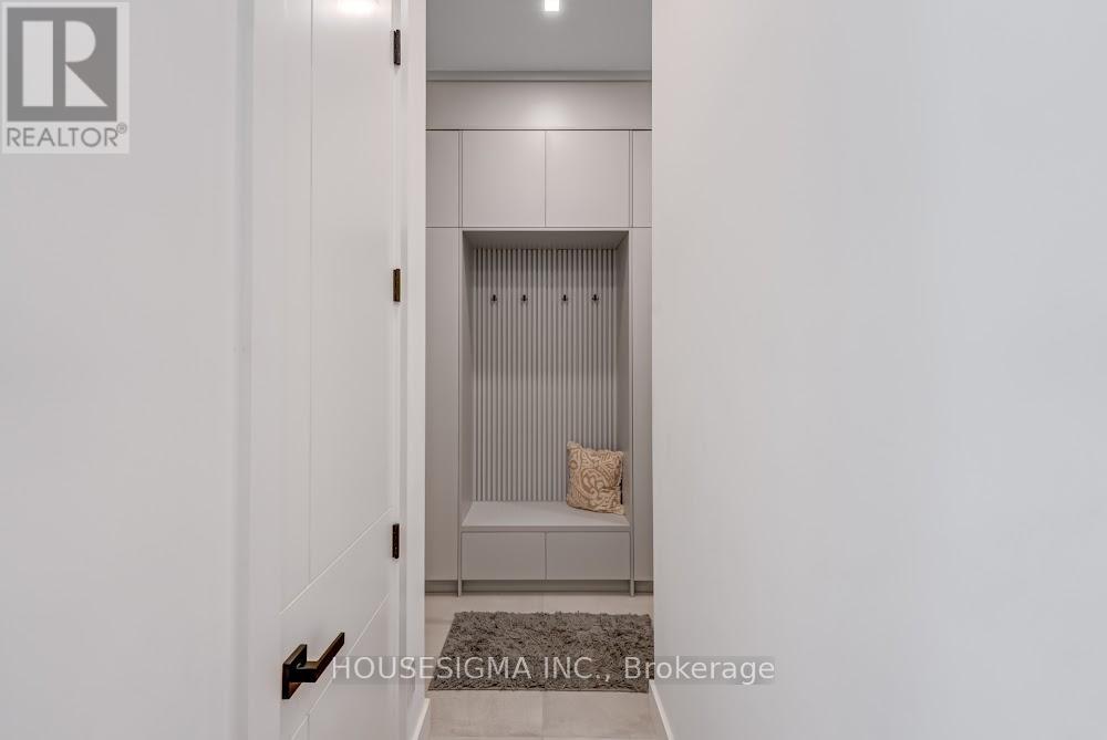 188 Duplex Avenue, Toronto (Yonge-Eglinton), Ontario  M5P 2A9 - Photo 12 - C12212765