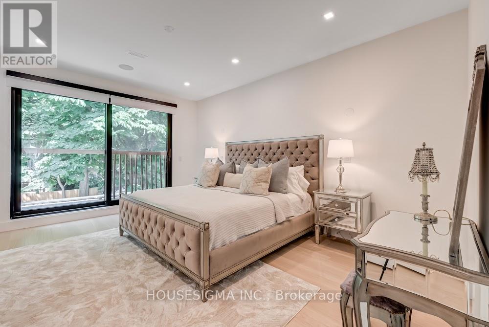 188 Duplex Avenue, Toronto (Yonge-Eglinton), Ontario  M5P 2A9 - Photo 17 - C12212765
