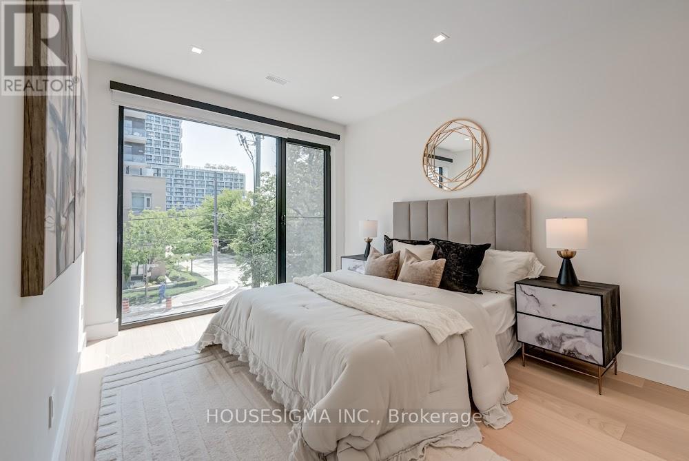 188 Duplex Avenue, Toronto (Yonge-Eglinton), Ontario  M5P 2A9 - Photo 24 - C12212765