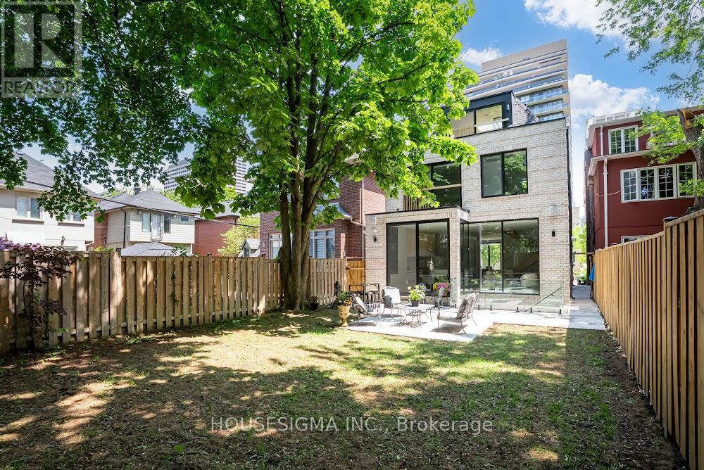 188 Duplex Avenue, Toronto (Yonge-Eglinton), Ontario  M5P 2A9 - Photo 47 - C12212765