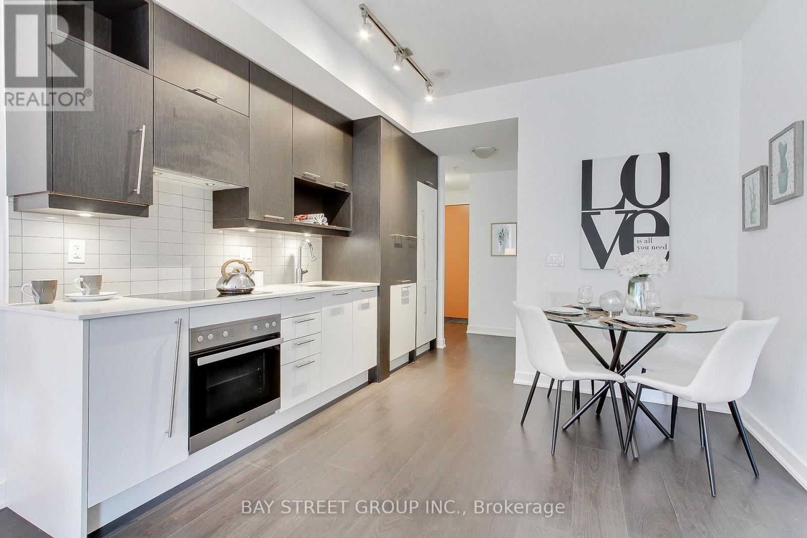 517 - 199 Richmond Street, Toronto (Waterfront Communities), Ontario  M5V 0H4 - Photo 14 - C12212769