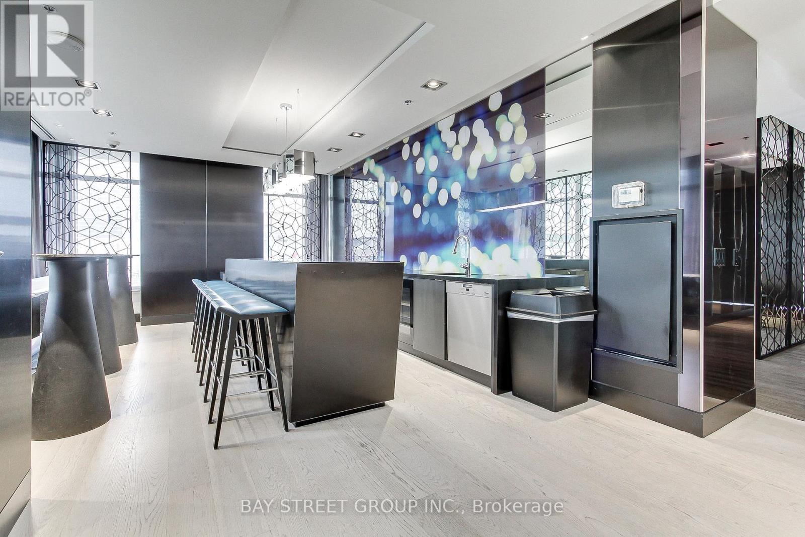 517 - 199 Richmond Street, Toronto (Waterfront Communities), Ontario  M5V 0H4 - Photo 30 - C12212769