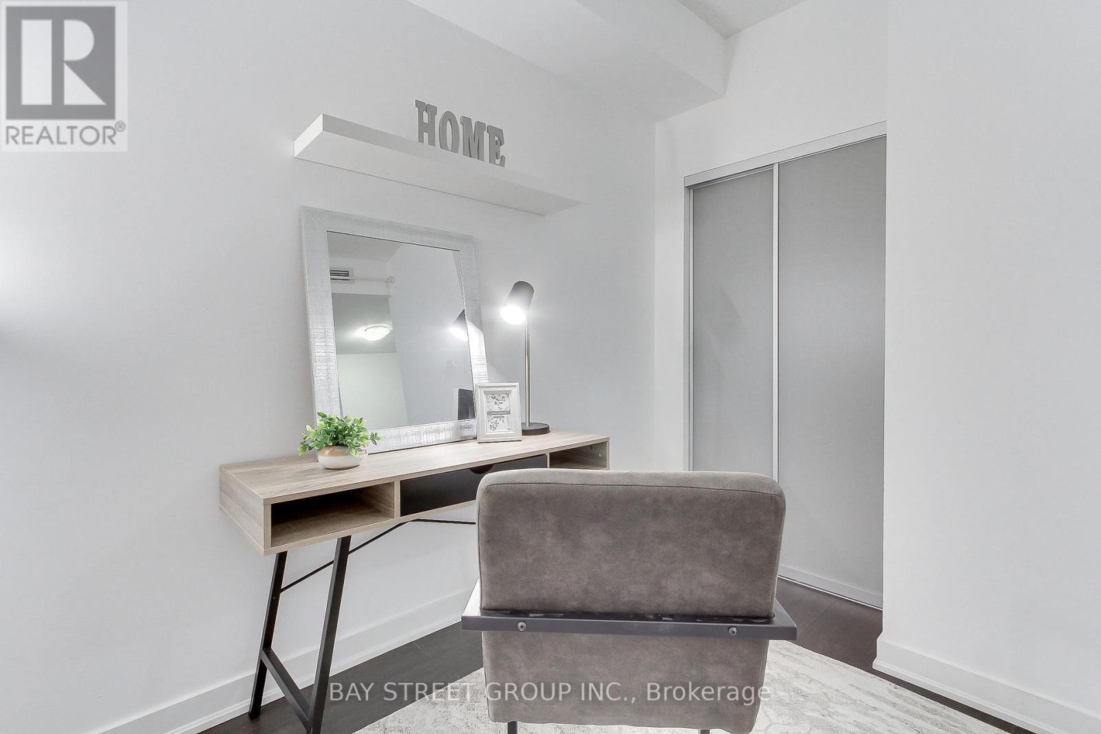 517 - 199 Richmond Street, Toronto (Waterfront Communities), Ontario  M5V 0H4 - Photo 9 - C12212769
