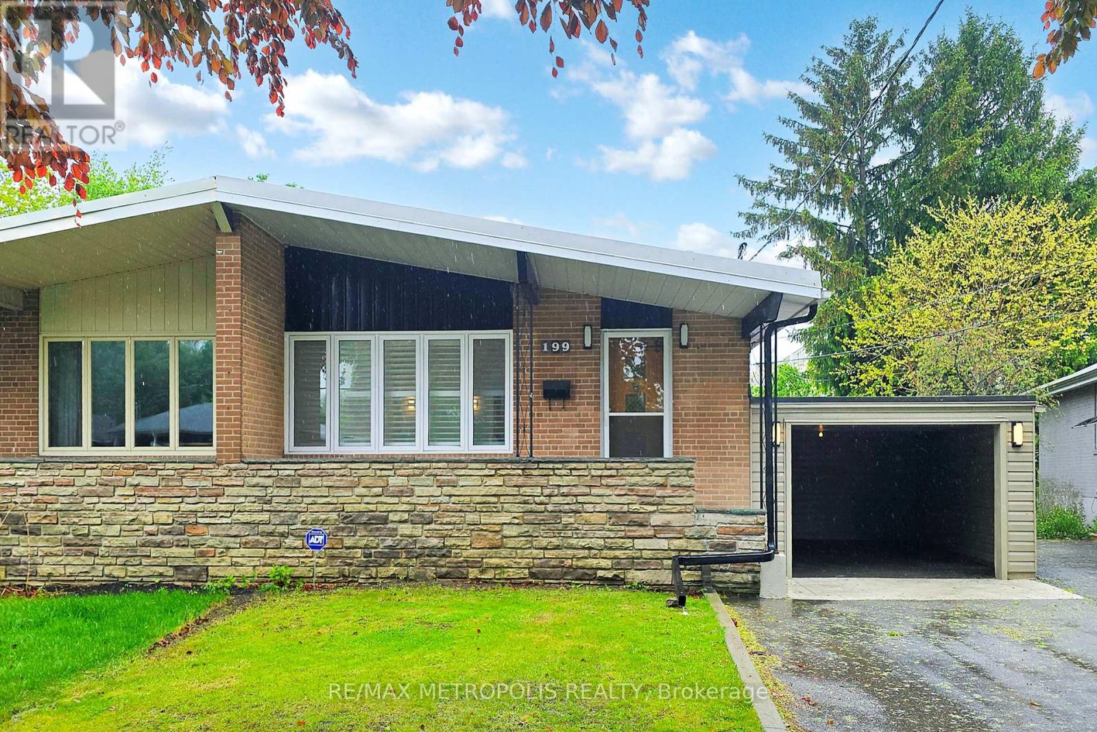 199 SWEENEY DRIVE, Toronto, Ontario