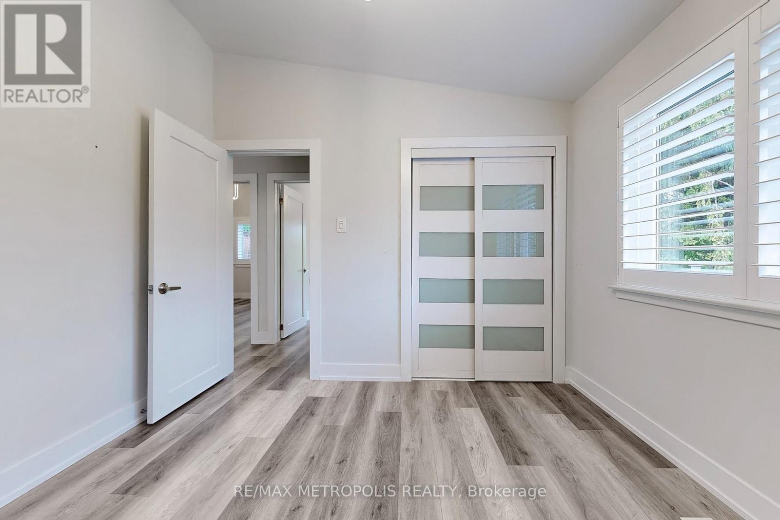 199 Sweeney Drive, Toronto (Victoria Village), Ontario  M4A 1V5 - Photo 18 - C12212772