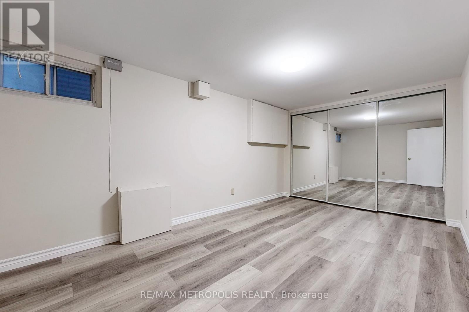 199 Sweeney Drive, Toronto (Victoria Village), Ontario  M4A 1V5 - Photo 38 - C12212772