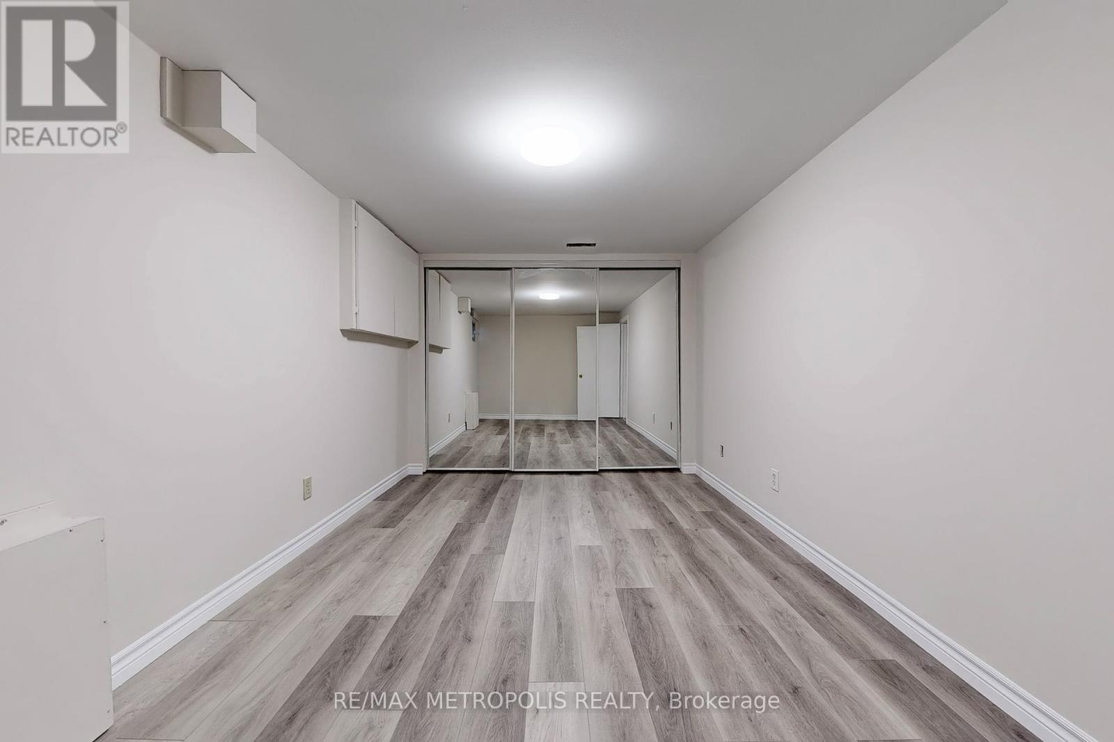 199 Sweeney Drive, Toronto (Victoria Village), Ontario  M4A 1V5 - Photo 39 - C12212772