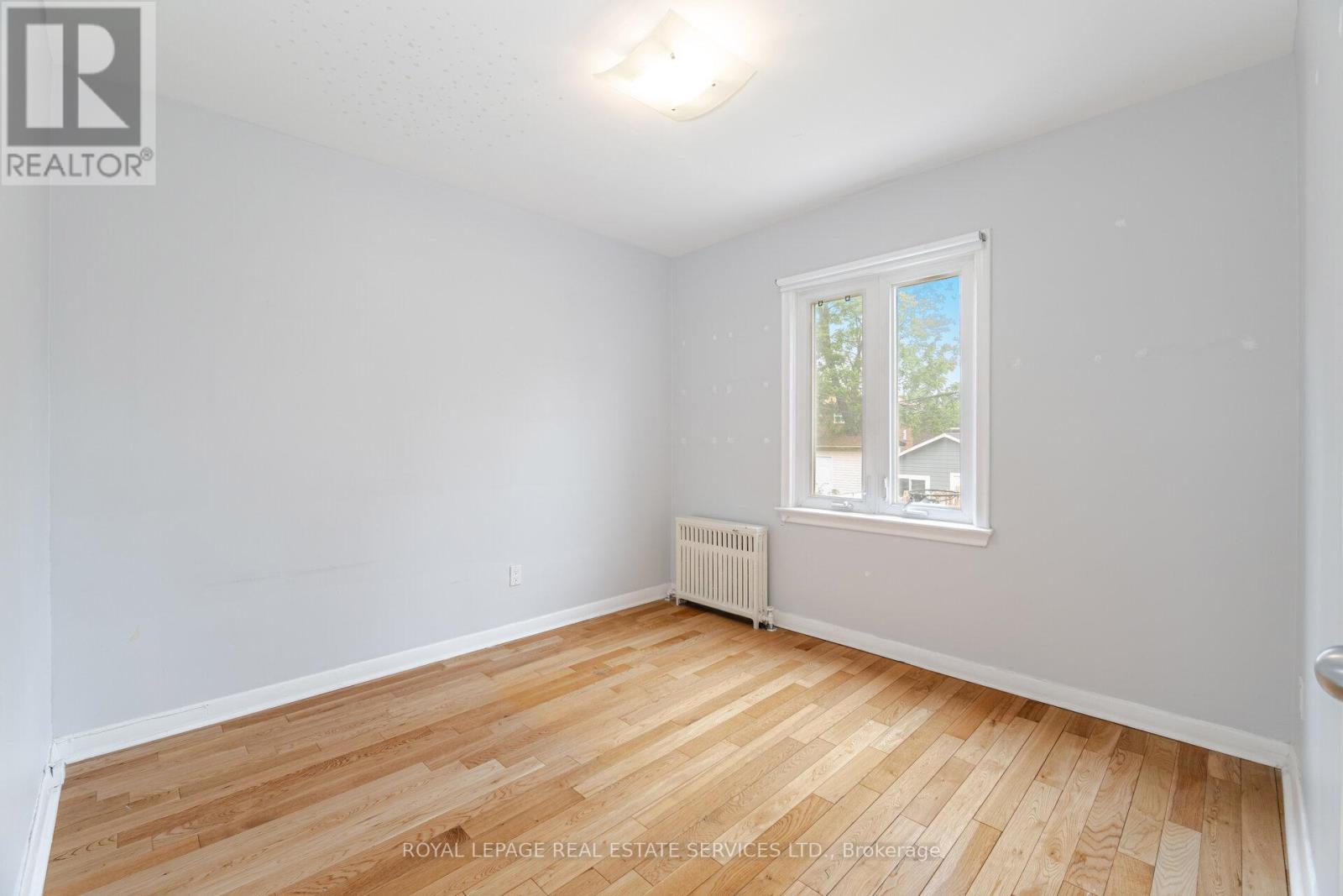 475 Winona Drive, Toronto (Oakwood Village), Ontario  M6C 3V2 - Photo 13 - C12212843