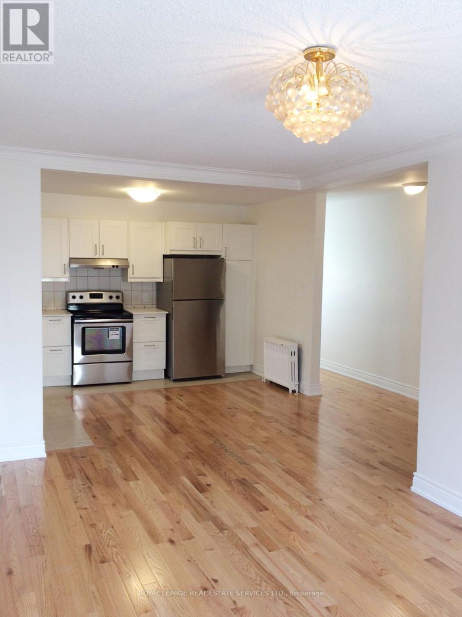 475 Winona Drive, Toronto (Oakwood Village), Ontario  M6C 3V2 - Photo 20 - C12212843