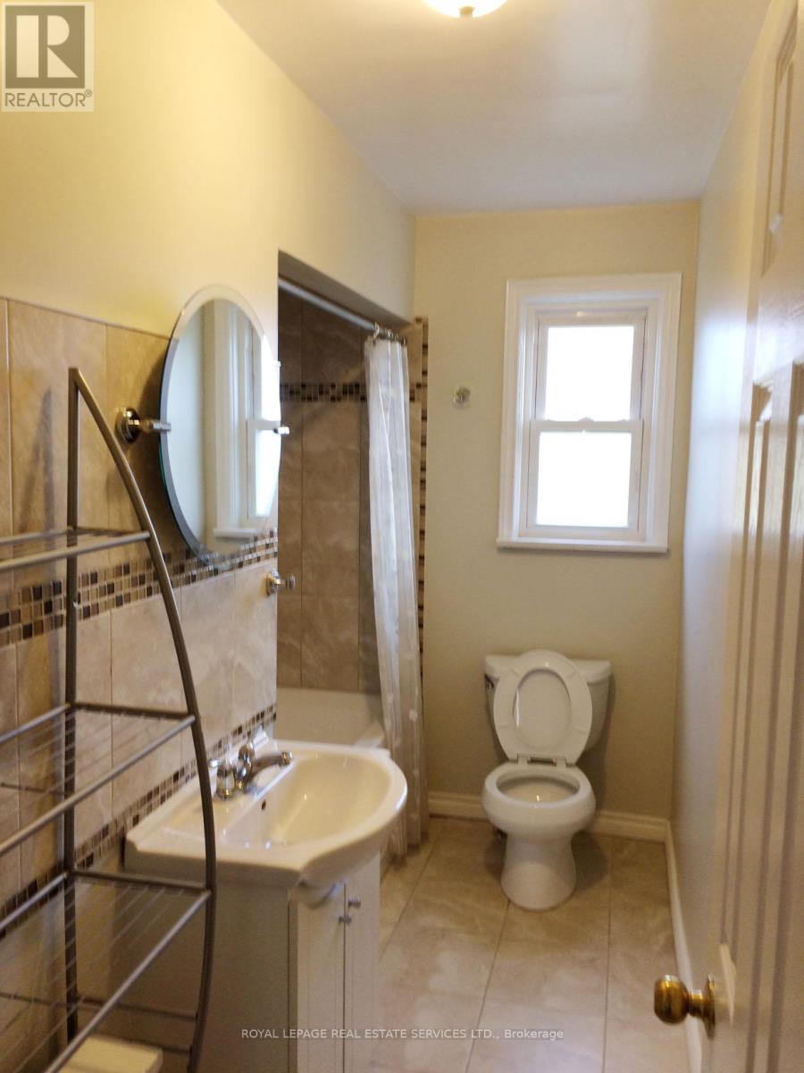 475 Winona Drive, Toronto (Oakwood Village), Ontario  M6C 3V2 - Photo 26 - C12212843