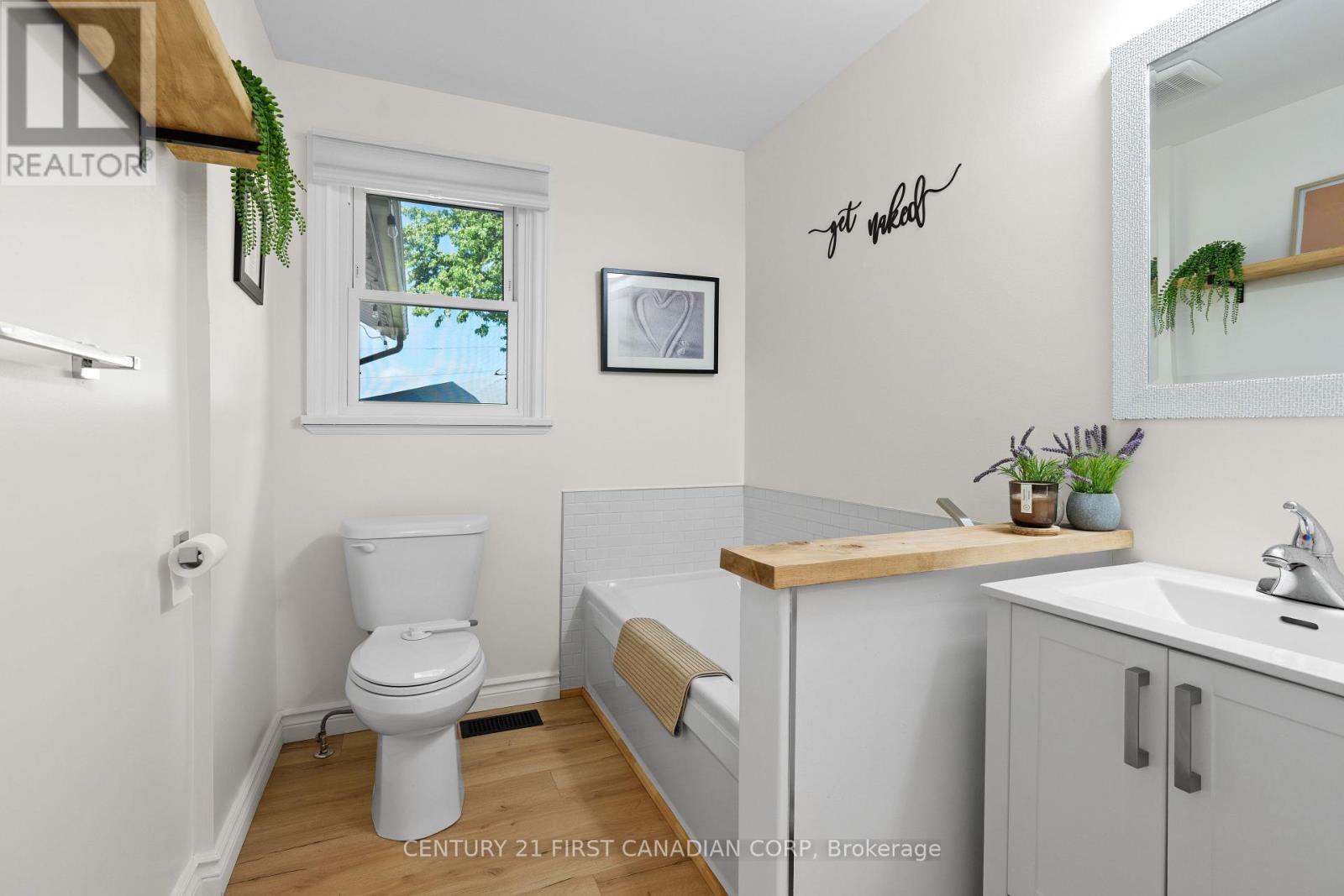22971 Highbury Avenue N, Middlesex Centre (Bryanston), Ontario  N0M 2A0 - Photo 24 - X12212986