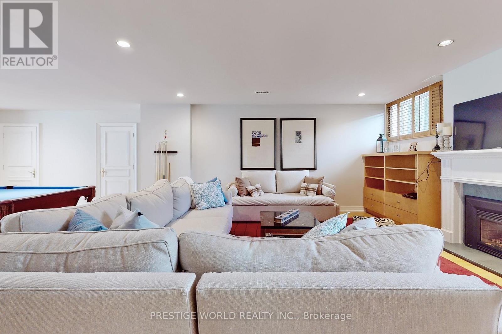 37 Rollscourt Drive, Toronto (St. Andrew-Windfields), Ontario  M2L 1X6 - Photo 38 - C12212920