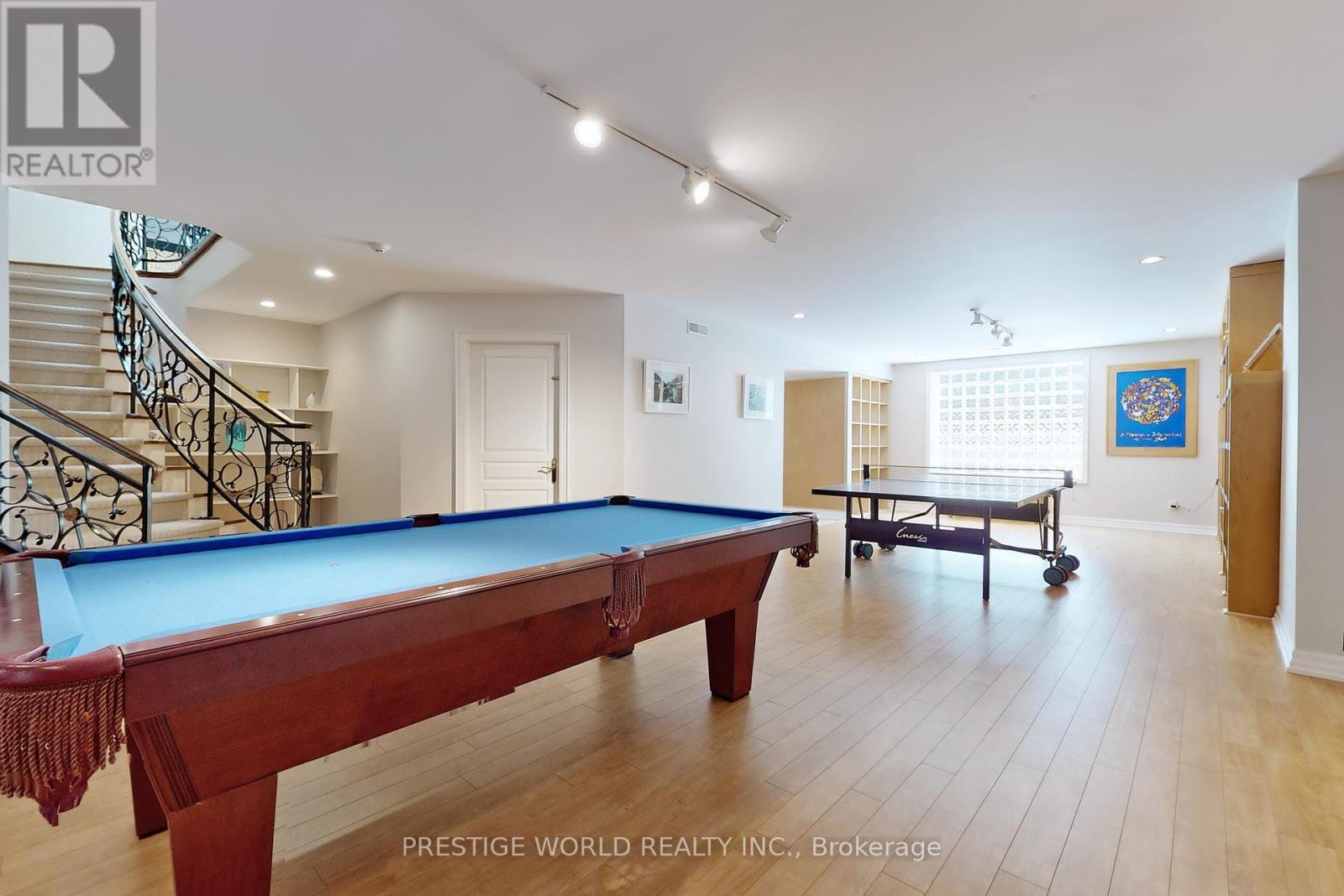 37 Rollscourt Drive, Toronto (St. Andrew-Windfields), Ontario  M2L 1X6 - Photo 40 - C12212920