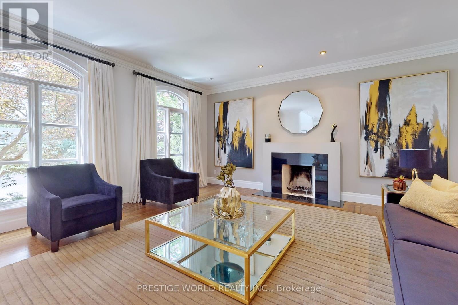 37 Rollscourt Drive, Toronto (St. Andrew-Windfields), Ontario  M2L 1X6 - Photo 5 - C12212920