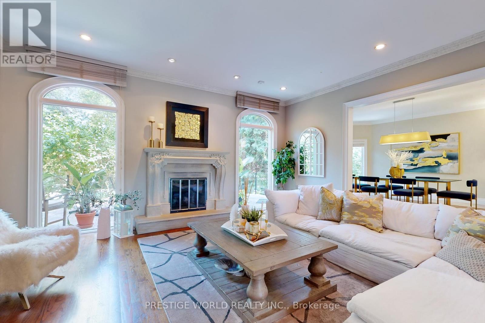 37 Rollscourt Drive, Toronto (St. Andrew-Windfields), Ontario  M2L 1X6 - Photo 8 - C12212920