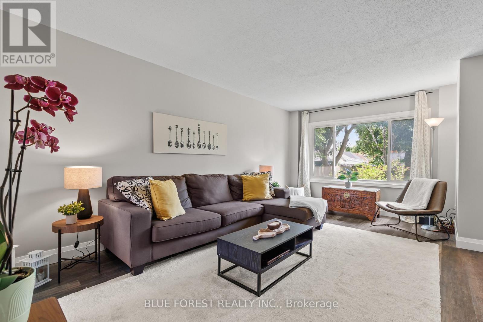 36 - 690 Little Grey Street, London East (East L), Ontario  N5Z 4M9 - Photo 5 - X12213003