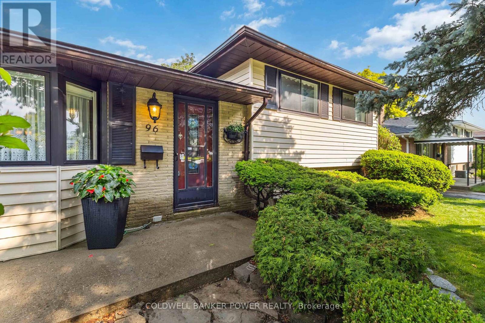 96 Cayuga Crescent, London East (East D), Ontario  N5V 2W5 - Photo 5 - X12213026