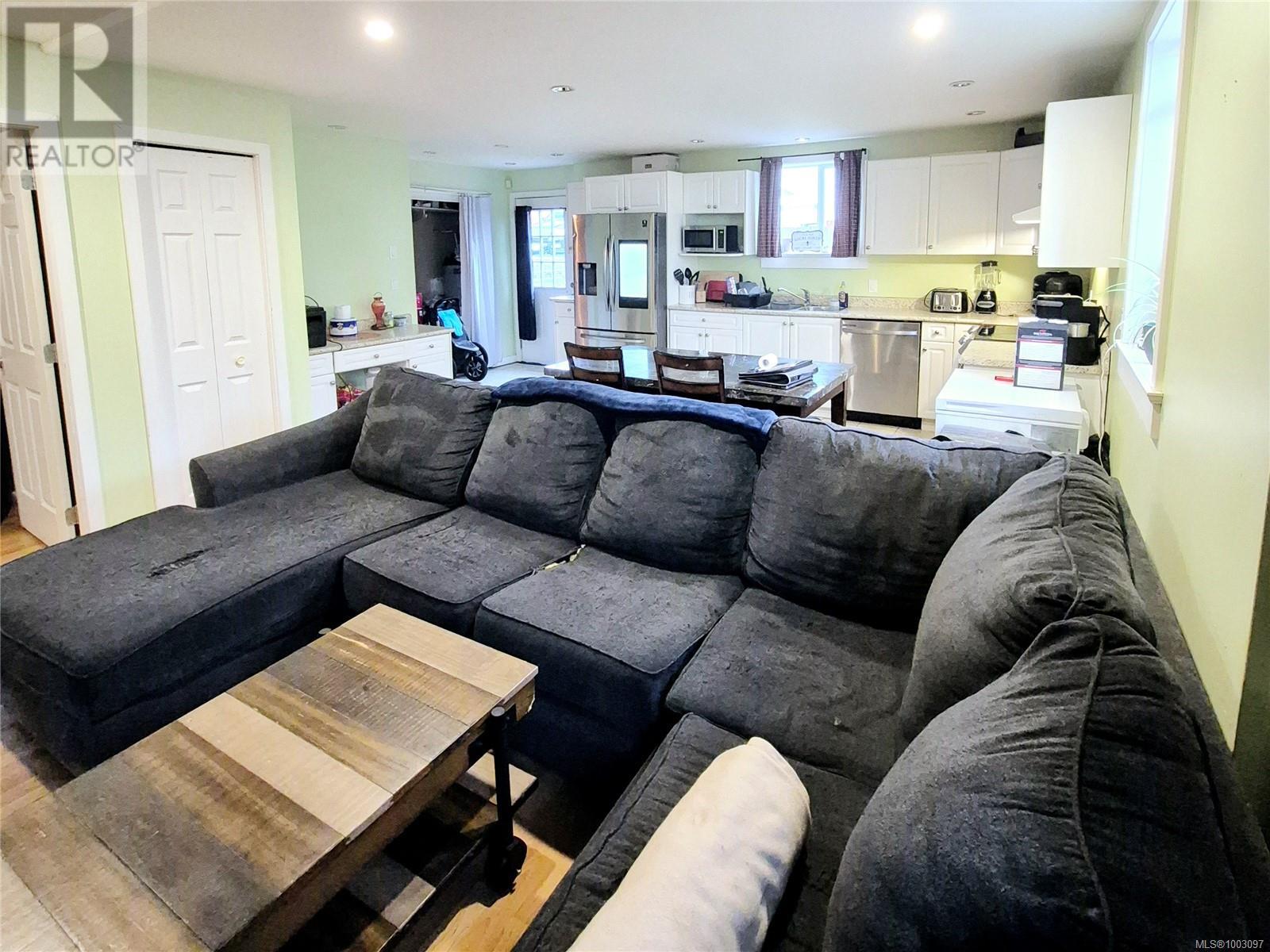 610 Nicol St, Nanaimo, British Columbia  V9R 4T9 - Photo 5 - 1003097