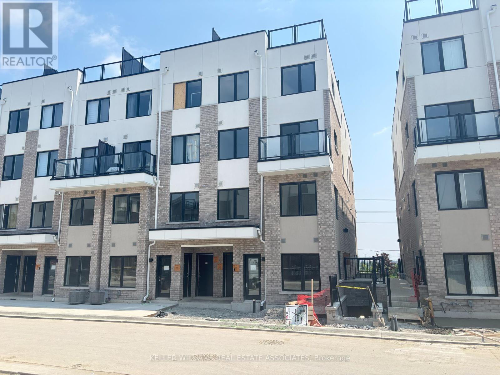 120 - 1695 DERSAN STREET, Pickering, Ontario