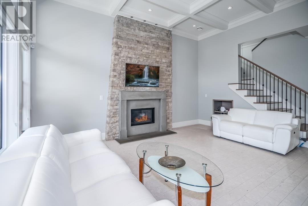 Property at 810 SPERLING AVENUE image 4