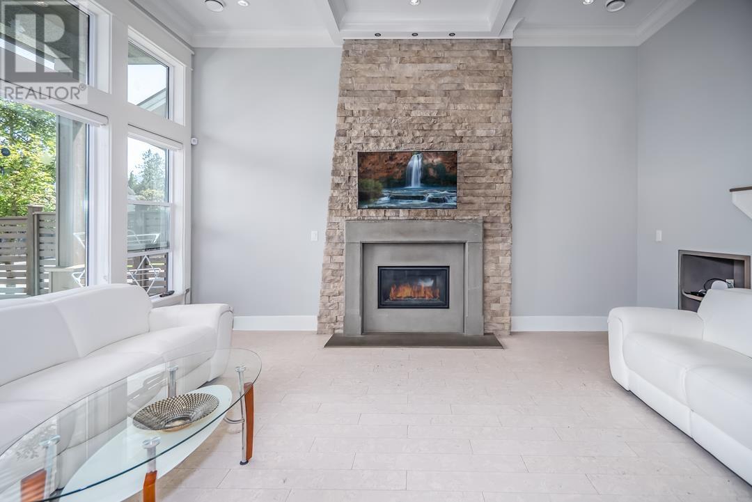 Property at 810 SPERLING AVENUE image 3