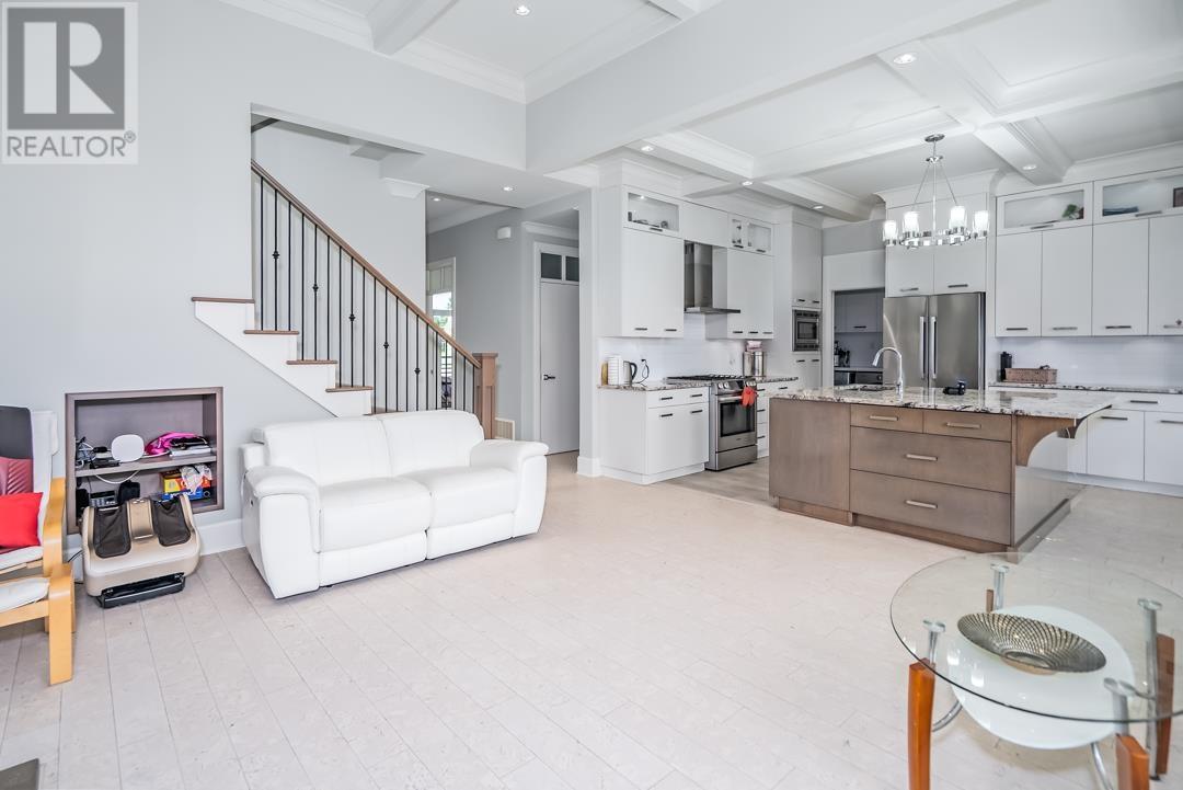 Property at 810 SPERLING AVENUE image 5
