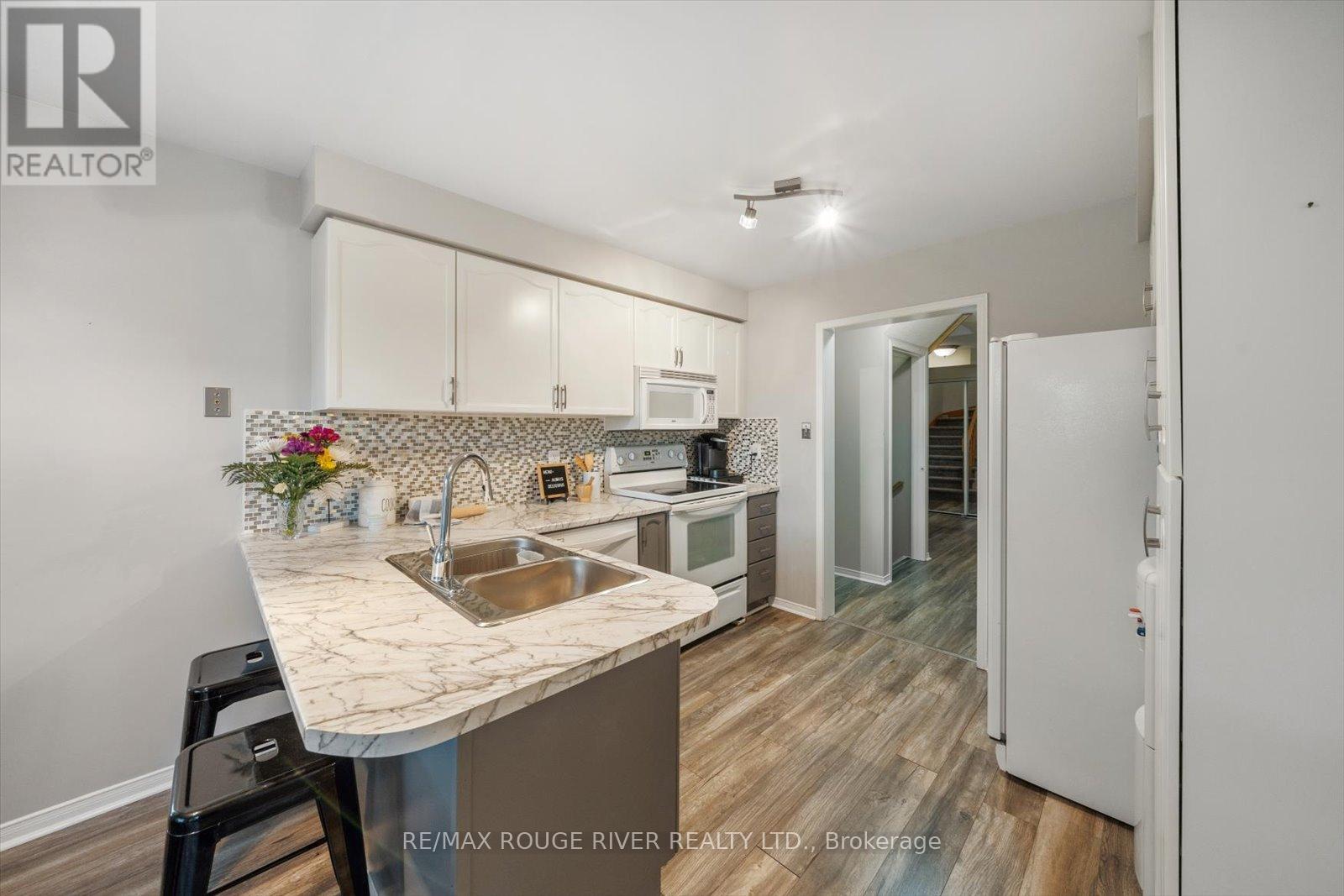 60 Bonnycastle Drive, Clarington (Bowmanville), Ontario  L1C 4S8 - Photo 16 - E12212716