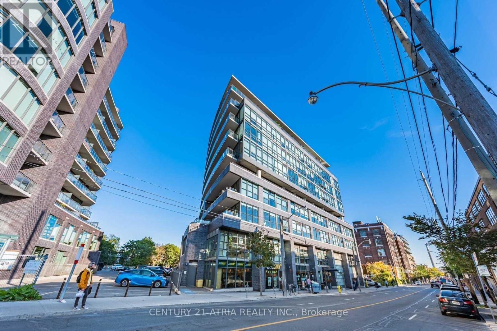 802 - 319 CARLAW AVENUE, Toronto, Ontario