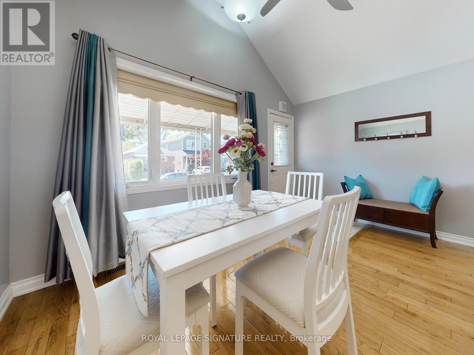 261 Glebemount Avenue, Toronto (Danforth Village-East York), Ontario  M4C 3T7 - Photo 11 - E12212831