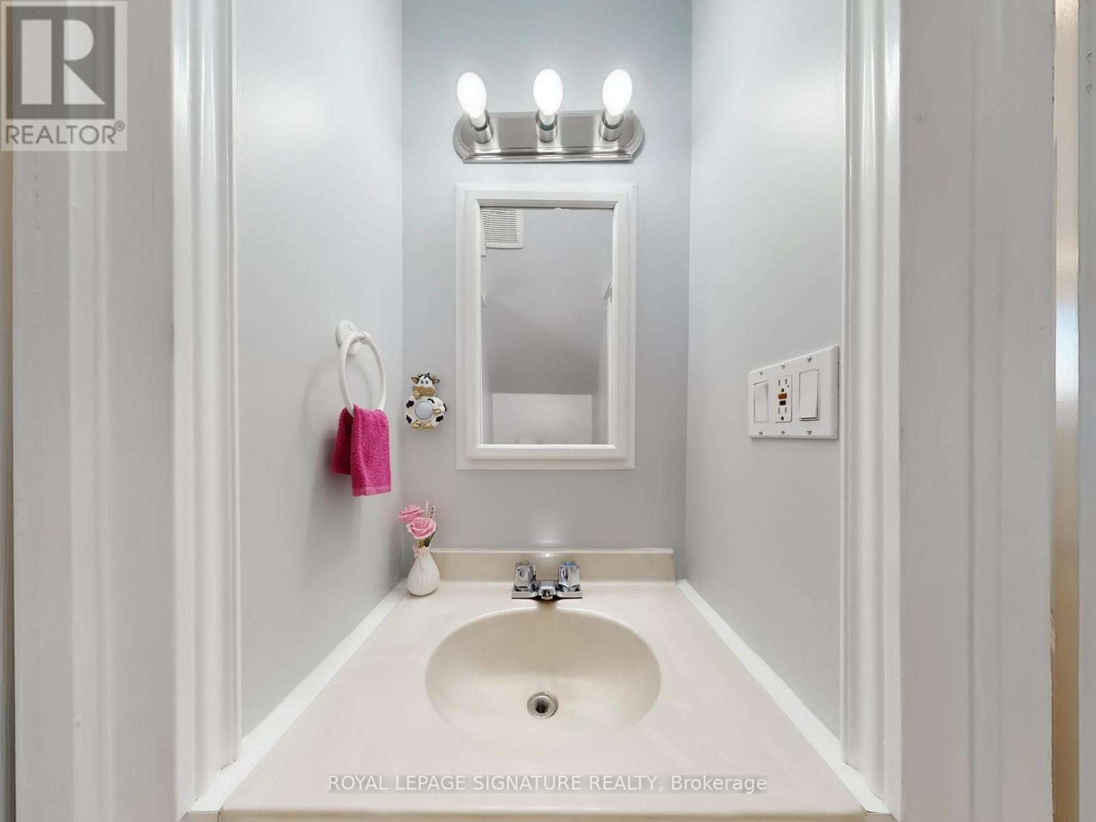 261 Glebemount Avenue, Toronto (Danforth Village-East York), Ontario  M4C 3T7 - Photo 19 - E12212831