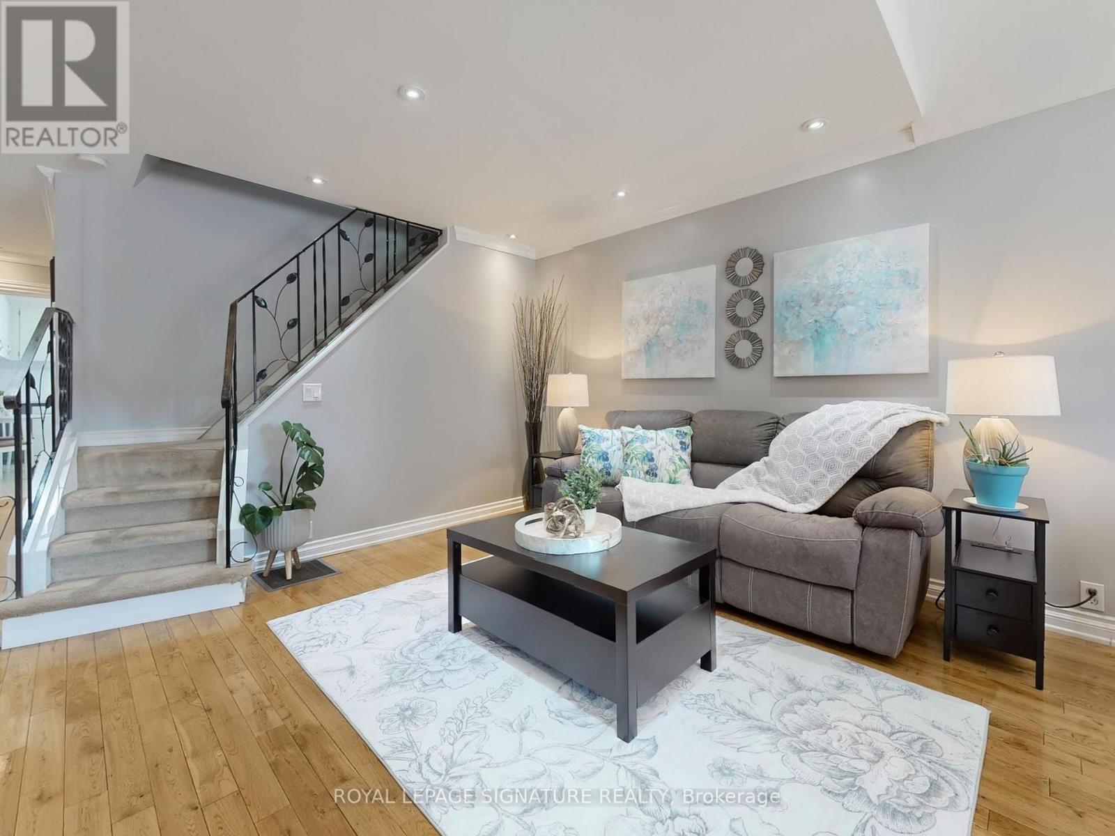 261 Glebemount Avenue, Toronto (Danforth Village-East York), Ontario  M4C 3T7 - Photo 7 - E12212831