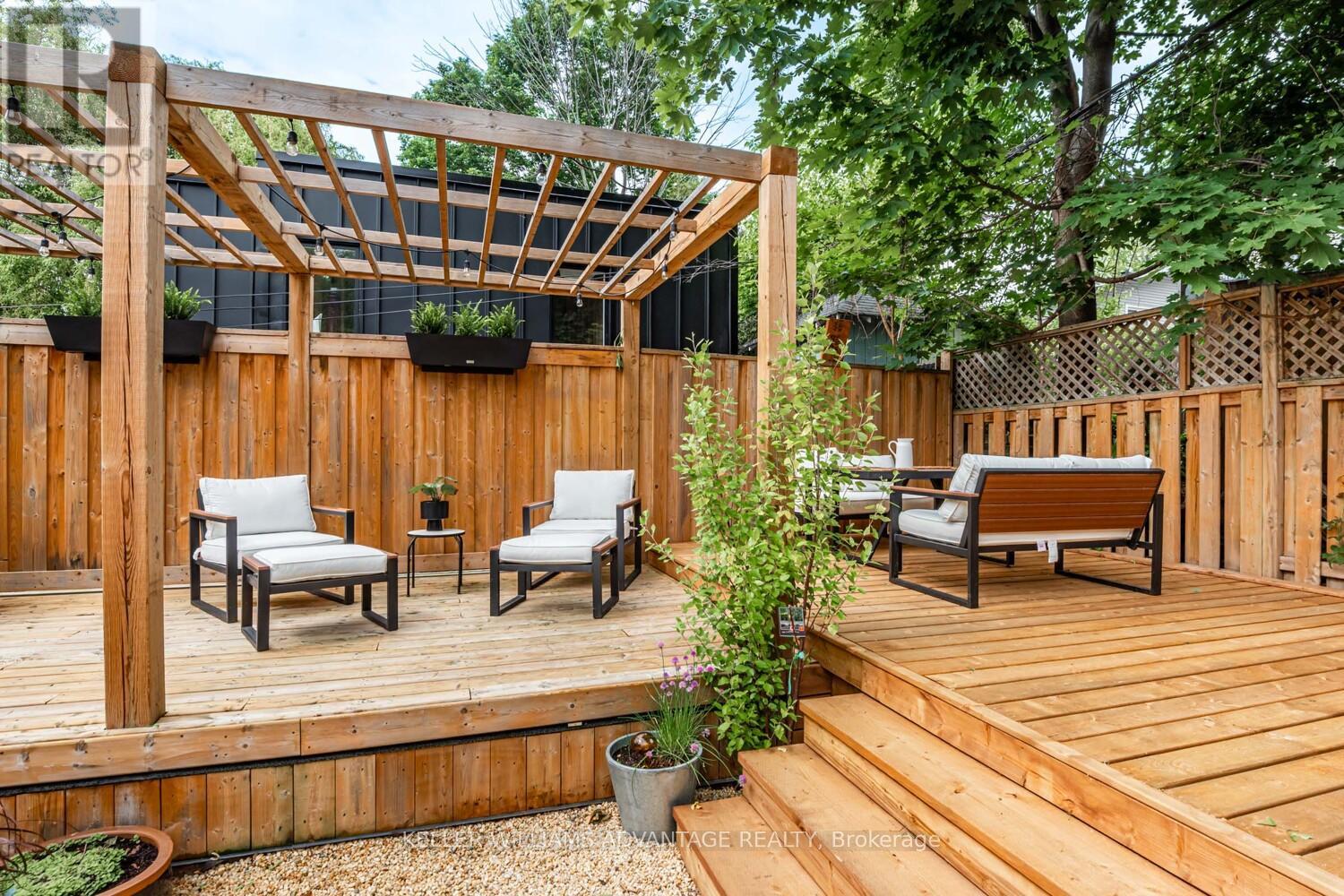 3 Edgewood Gardens, Toronto (Woodbine Corridor), Ontario  M4L 3H4 - Photo 31 - E12212915
