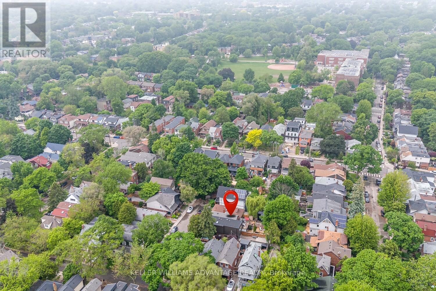 3 Edgewood Gardens, Toronto (Woodbine Corridor), Ontario  M4L 3H4 - Photo 34 - E12212915