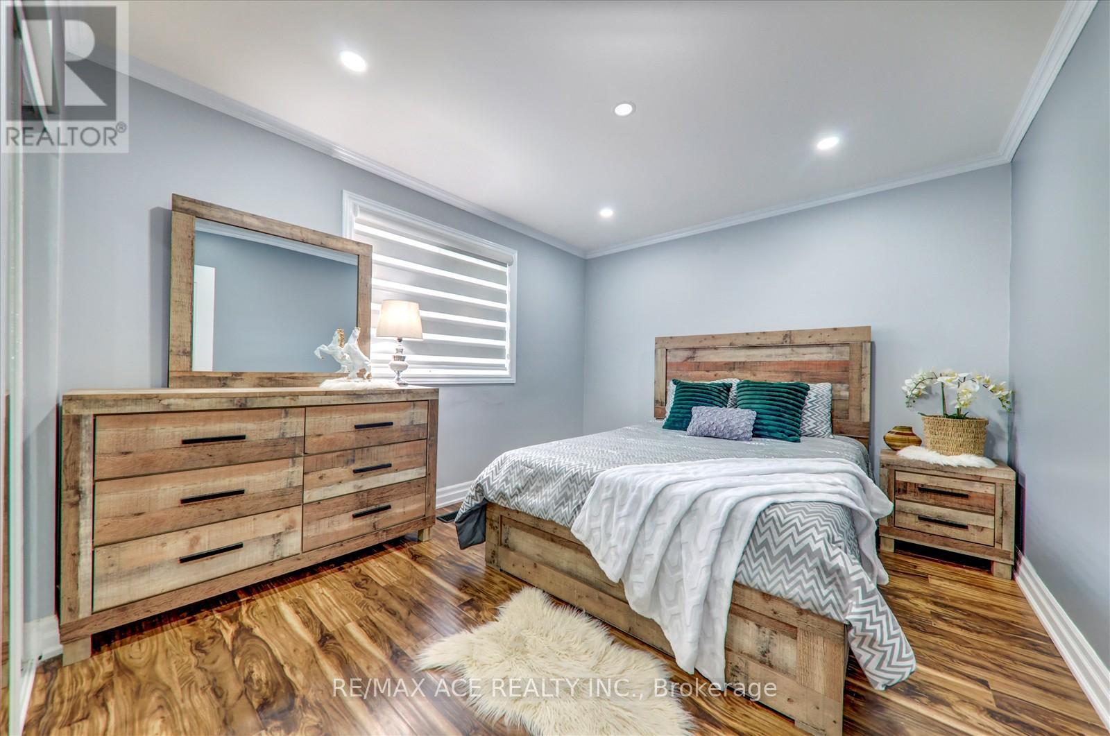 121 Cultra Square, Toronto (West Hill), Ontario  M1E 2E4 - Photo 22 - E12212926