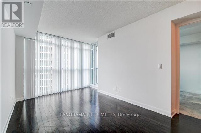 1005 - 215 SHERWAY GARDENS ROAD, Toronto, Ontario