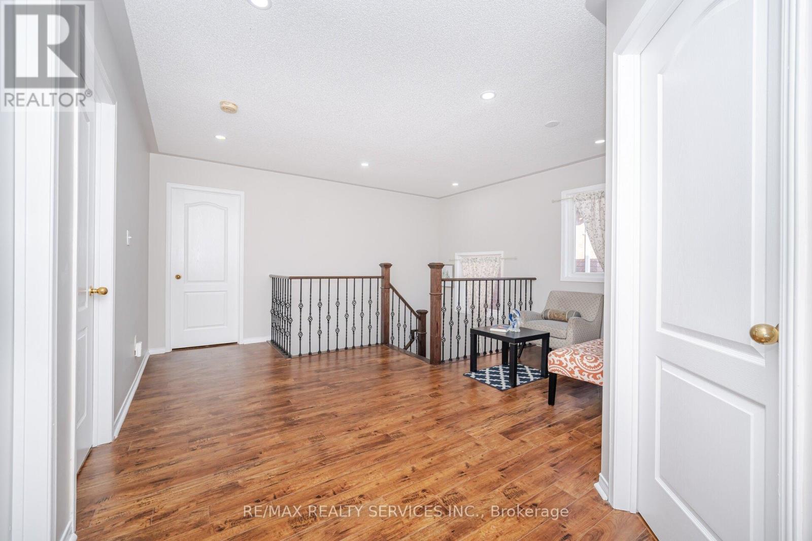 30 Sams Crescent, Brampton, Ontario  L7A 3R7 - Photo 23 - W12210375