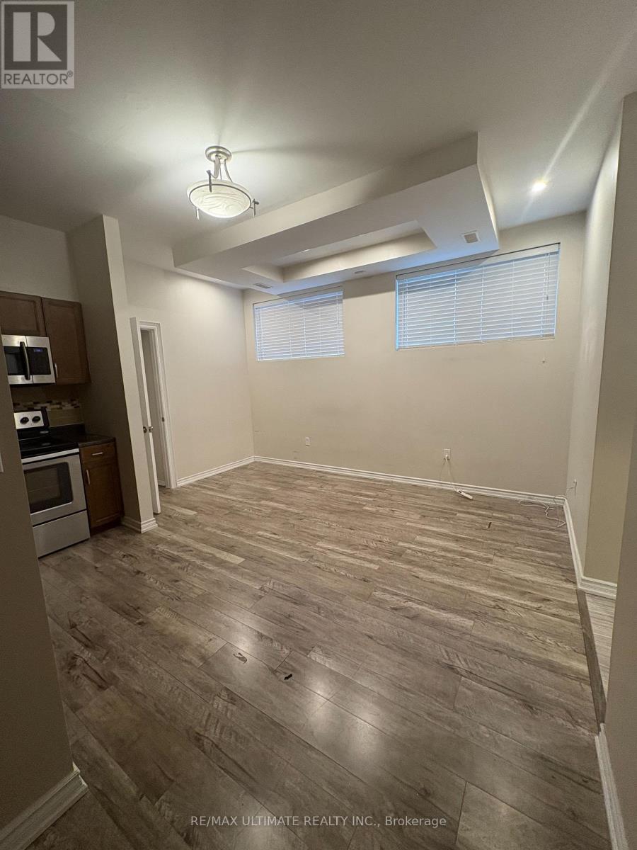 2 Lower - 1166 Glengrove Avenue W, Toronto, Ontario  M6B 2K4 - Photo 10 - W12212239