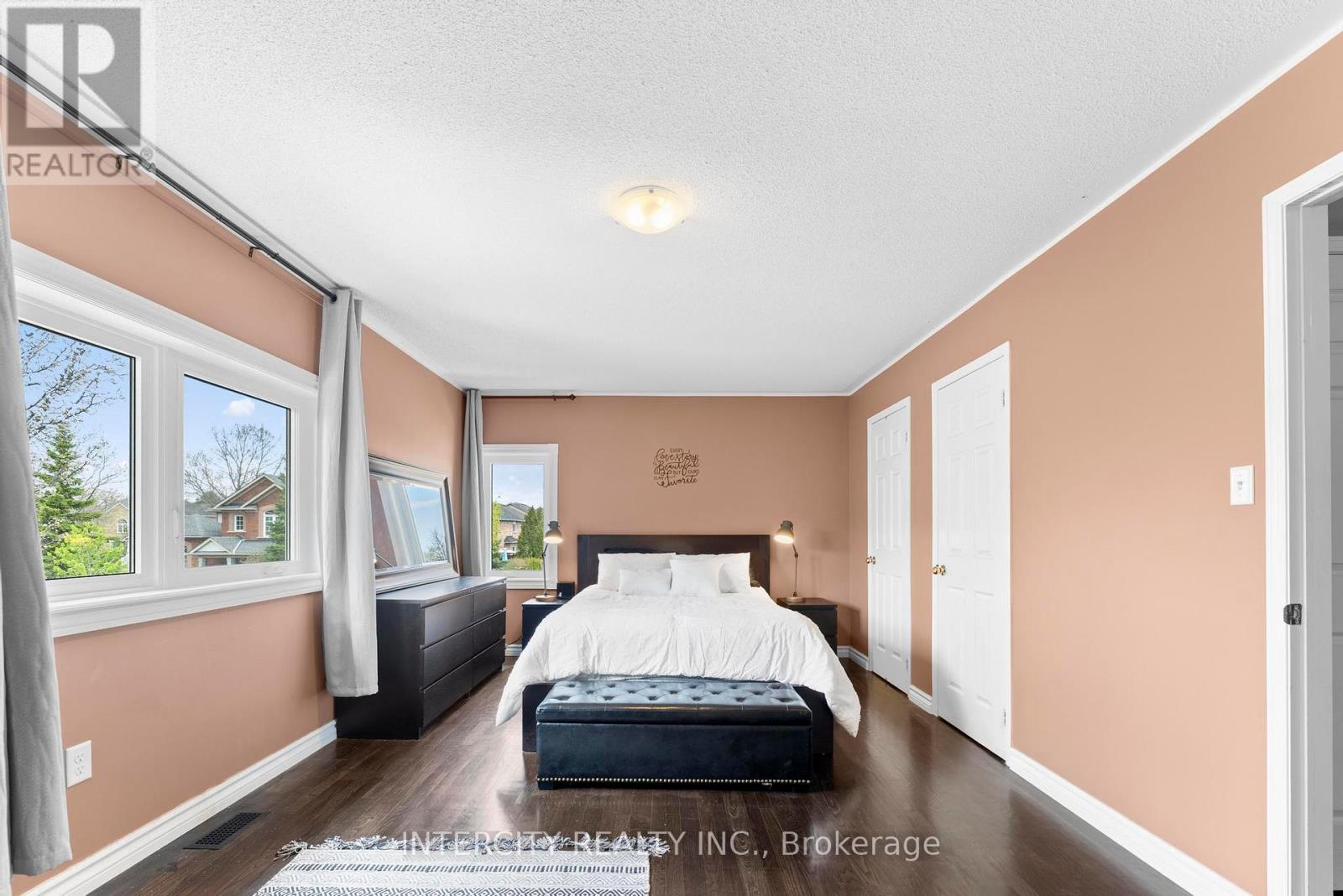 5409 Duchess Court, Burlington, Ontario  L7L 6Z4 - Photo 22 - W12212121
