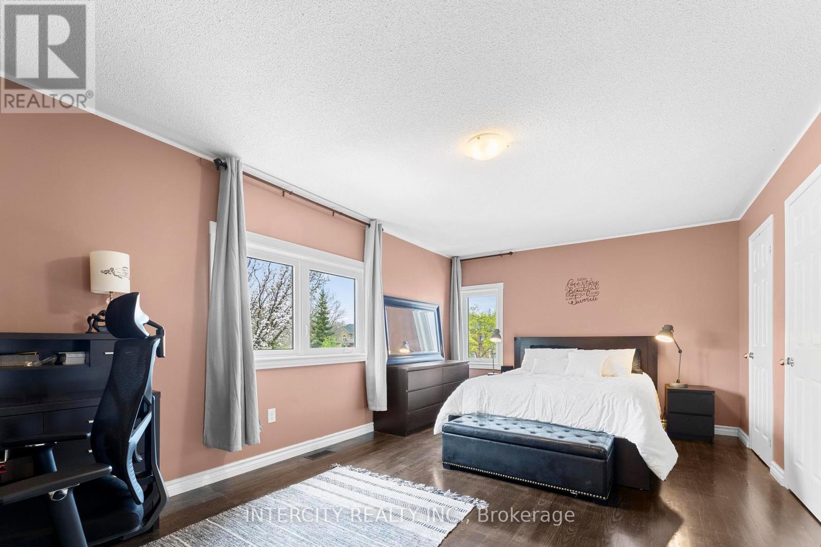 5409 Duchess Court, Burlington, Ontario  L7L 6Z4 - Photo 23 - W12212121