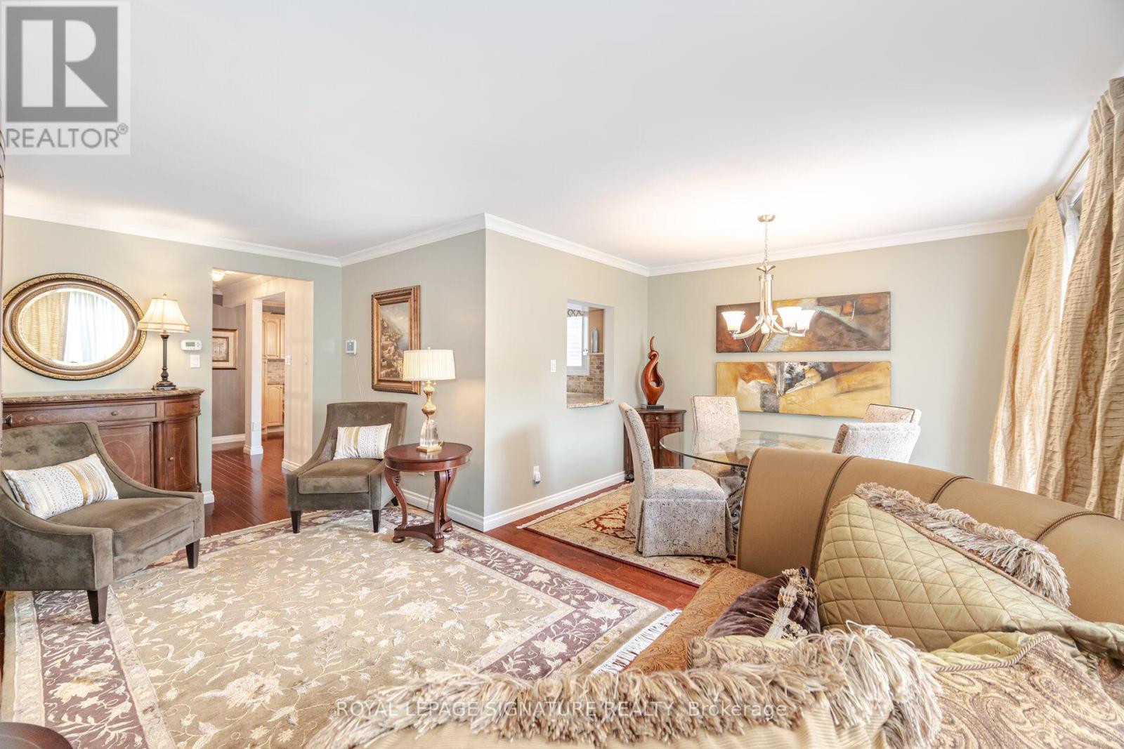 1575 Dewberry Crescent, Mississauga (Rathwood), Ontario  L4W 3B6 - Photo 13 - W12212259