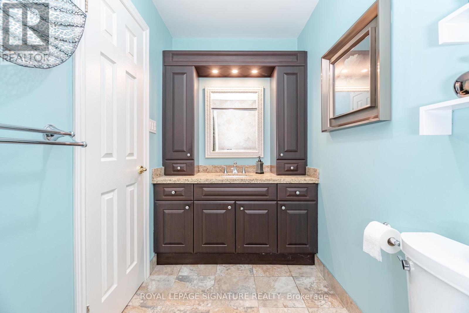 1575 Dewberry Crescent, Mississauga (Rathwood), Ontario  L4W 3B6 - Photo 27 - W12212259