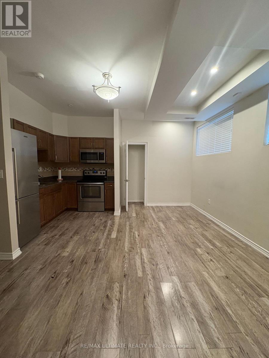 2 Lower - 1166 Glengrove Avenue W, Toronto, Ontario  M6B 2K4 - Photo 9 - W12212239