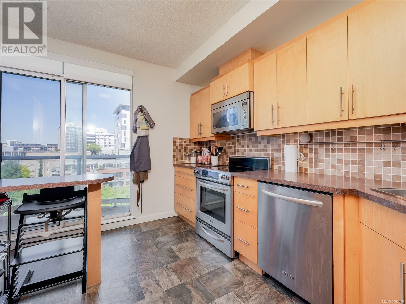 804 1020 View St, Victoria, British Columbia  V8V 4Y4 - Photo 7 - 1003079